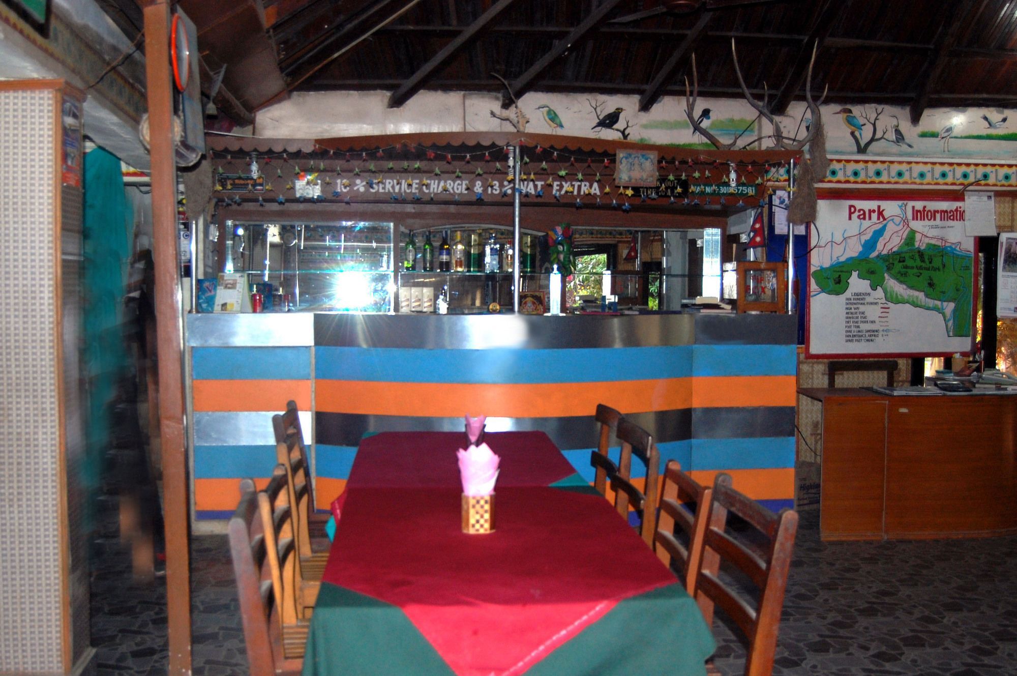 Rainbow Safari Resort Sauraha Exterior foto